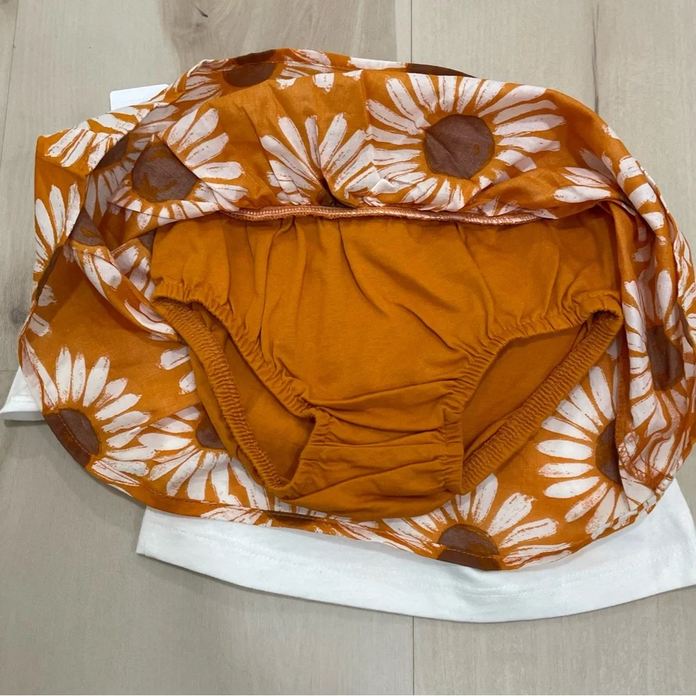 NWT Carter's Toddler Girls 18 Month Floral T-shirt and Skort 2 Piece Set